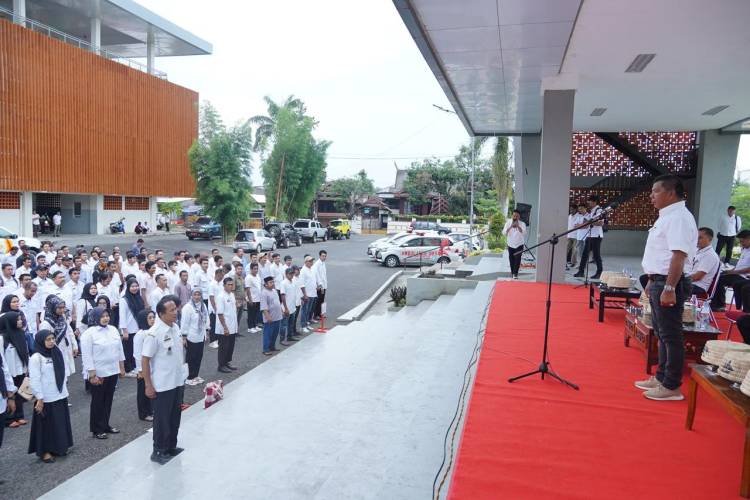 Ada Apa Gerangan, Seluruh Ambulans Desa Serbu Lapangan Pemuda