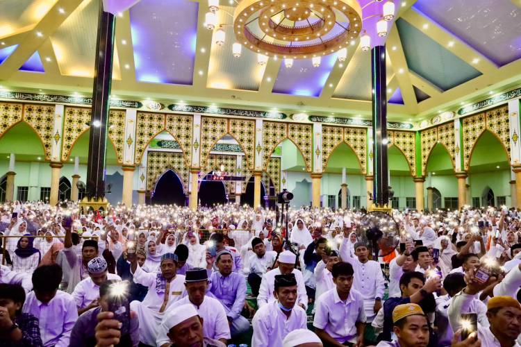 Tabligh Akbar di ICDT Bulukumba, Ustaz Das'ad Latif Akui Dipanggil Langsung Andi Utta