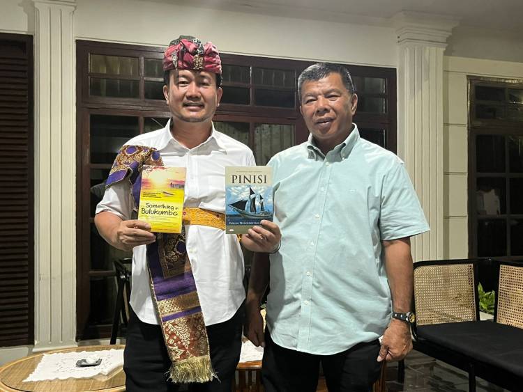 Presiden IDN Los Angeles Amerika Serikat Kagum dengan Budaya Kajang
