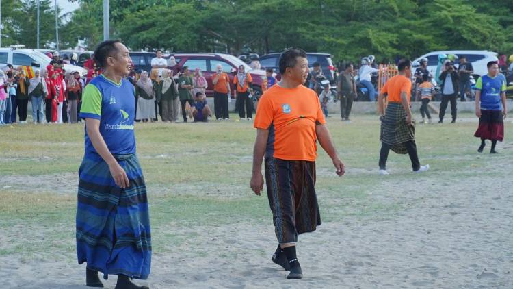 Serunya 'Paggolo Lipa' Pemkab Vs DPRD, Andi Utta Dikawal Ketat