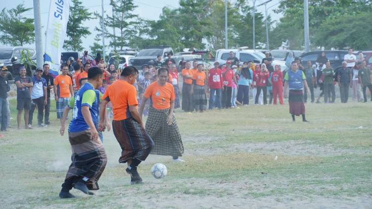 Serunya 'Paggolo Lipa' Pemkab Vs DPRD, Andi Utta Dikawal Ketat