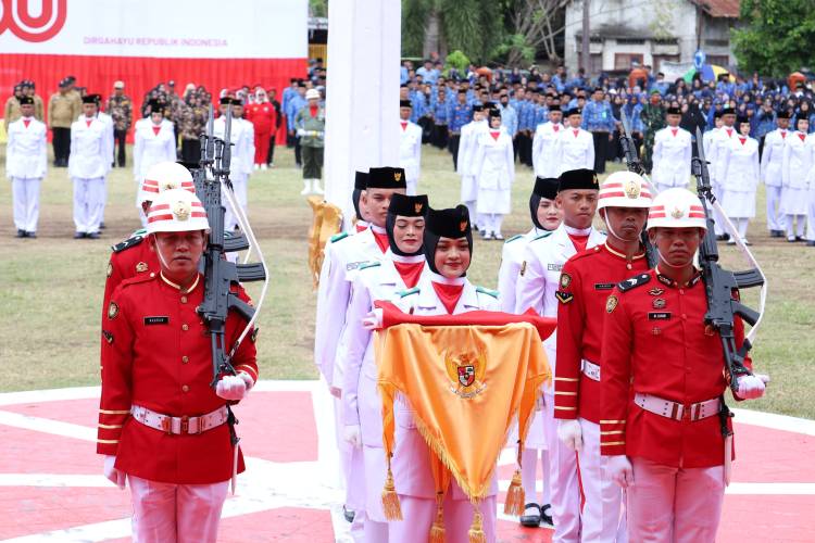 Upacara HUT RI ke 80, Paskibra Bulukumba Sukses Kibarkan Bendera Merah Putih