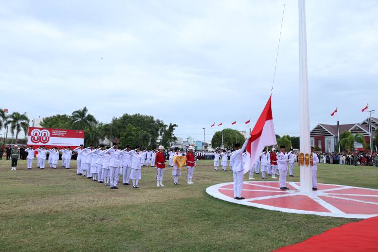 Upacara HUT RI ke 80, Paskibra Bulukumba Sukses Kibarkan Bendera Merah Putih