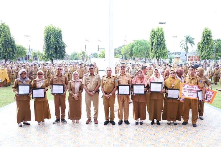 Bupati Andi Utta Serahkan Penghargaan bagi Pemenang Inovasi Daerah