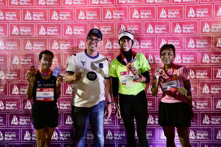 Meriah! Ratusan Peserta Ramaikan Bulukumba Night Run 2025 di Pantai Merpati