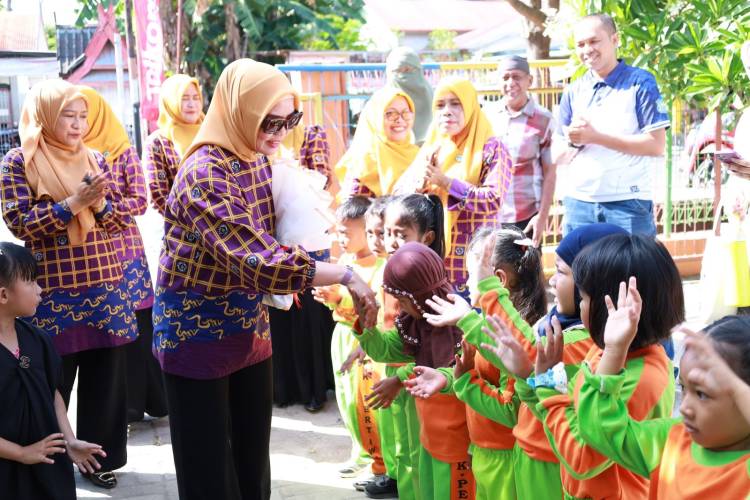GEMOIH CILIK: Bunda PAUD Bulukumba Ajak Anak Usia Dini Cintai Lingkungan