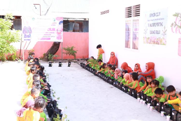 GEMOIH CILIK: Bunda PAUD Bulukumba Ajak Anak Usia Dini Cintai Lingkungan
