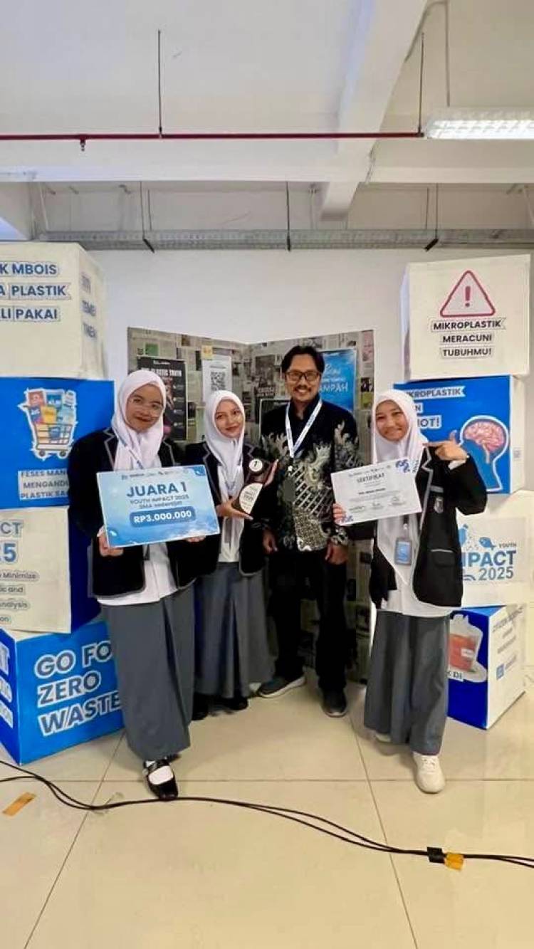 SMAN 1 Bulukumba Juara 1 Lomba Karya Tulis Ilmiah Tingkat Nasional