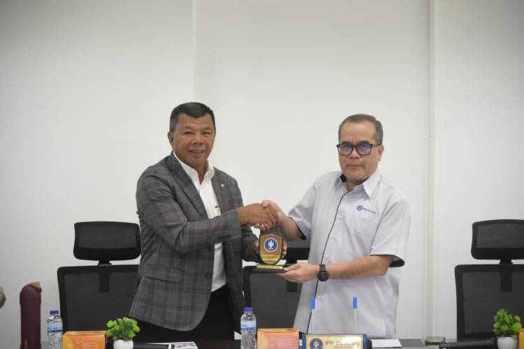 Dorong Inovasi Pertanian dan Riset Kelautan, Bupati Andi Utta Teken Kerjasama IPB University