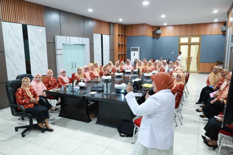 DWP Bulukumba Gelar Penyuluhan Penggunaan Antibiotik yang Bijak