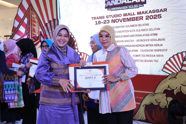 Bulukumba Raih Tiga Juara pada Expo Kreatif Andalan Dekranasda Sulsel 2025