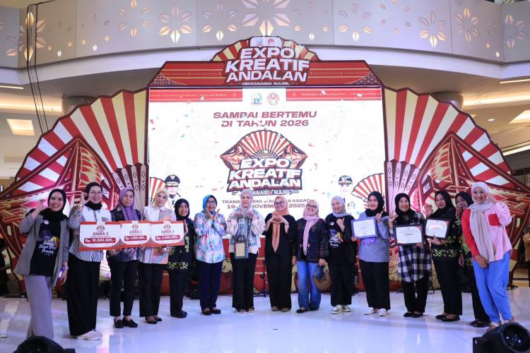 Bulukumba Raih Tiga Juara pada Expo Kreatif Andalan Dekranasda Sulsel 2025