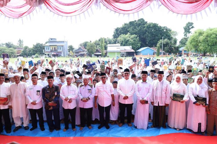 Bupati Andi Utta, Launching Khatmil Quran Per Pekan di Bontomacinna