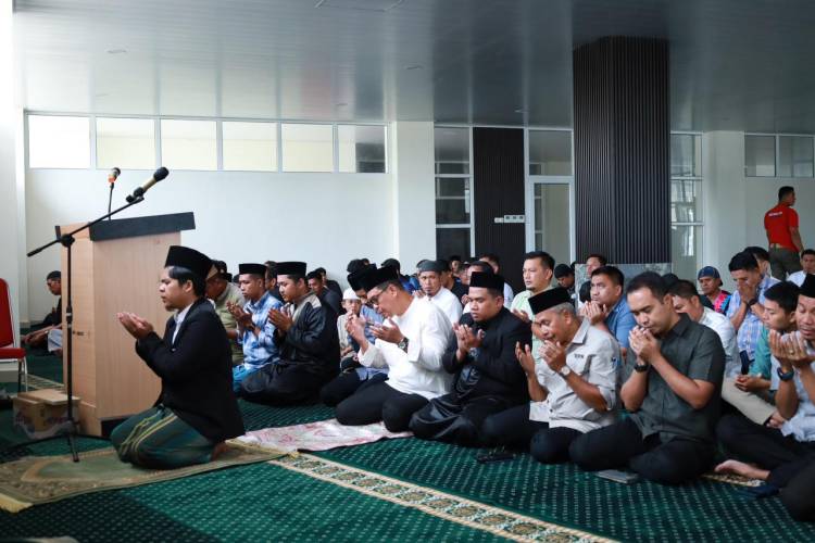 Perdana, Salat Jumat Digelar di Musallah Gedung Ammatoa