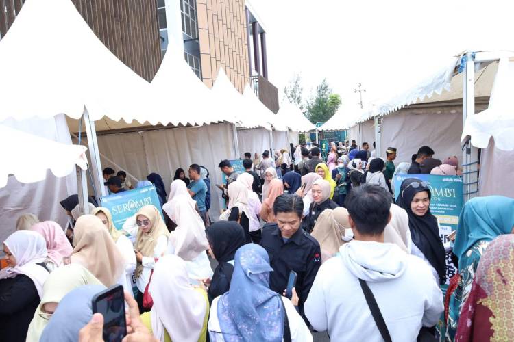 Layani Penukaran Uang Rupiah, Pertama Kalinya Serambi Sultan Lontara Hadir di Bulukumba
