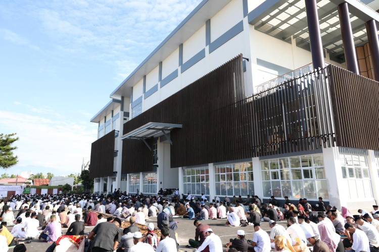Shalat Idul Fitri 2026 Dipusatkan di Pelataran Gedung Ammatoa