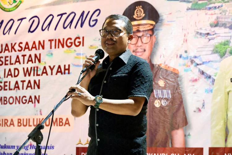 Kunker di Bulukumba, Kajati Sulsel Nginap di Tanjung Bira