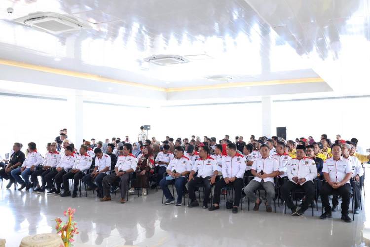 Kades se Sulsel Deklarasi Desa Bersinar di Gedung Pinisi Bulukumba