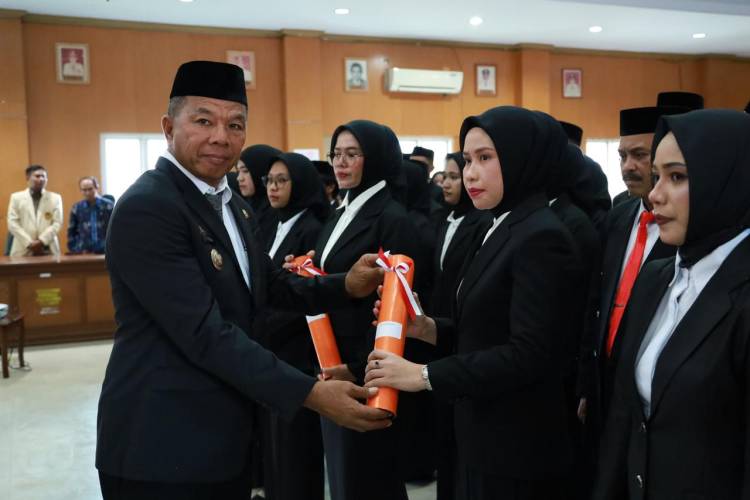 55 Anggota BPD Dilantik, Bupati Andi Utta Tekankan Sinergi Bangun Desa