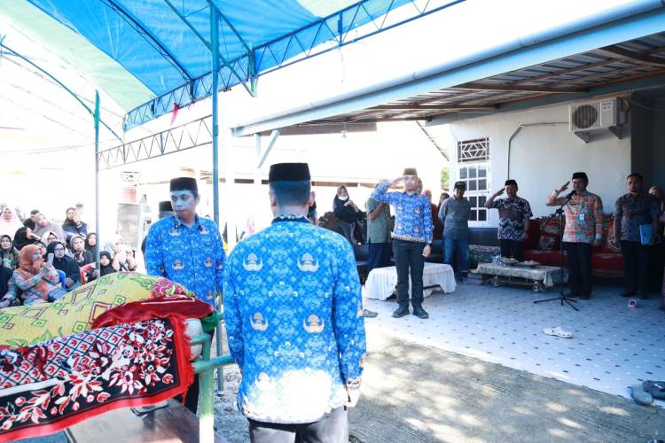 Ratusan Pelayat Lepas Jenazah Kabid Aptika Diskominfo Bulukumba, Mulyadi Ganie