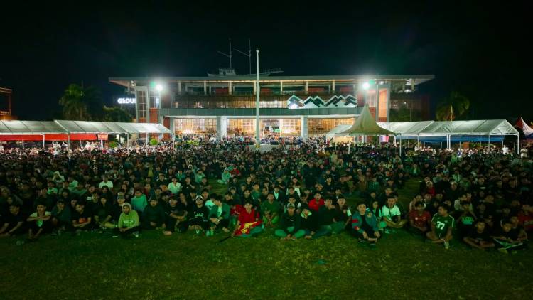 Nobar Semifinal Piala Dunia, Ribuan Warga Padati Lapangan Pemuda