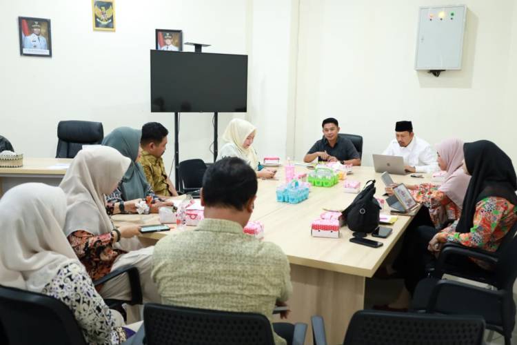 Perkuat Publikasi Layanan Publik, DPMPTSP Bulukumba Bekali Tim Media Sosial Bersama Humas Pemkab