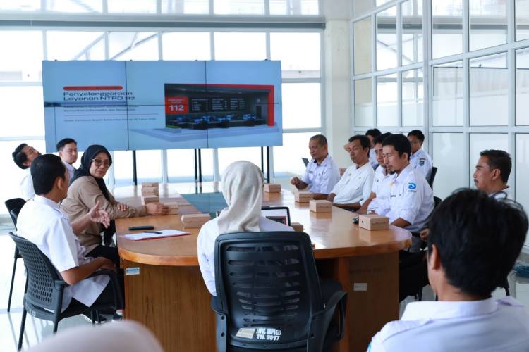 Kominfo Sinjai Belajar Pengelolaan Layanan NTPD 112 di Bulukumba