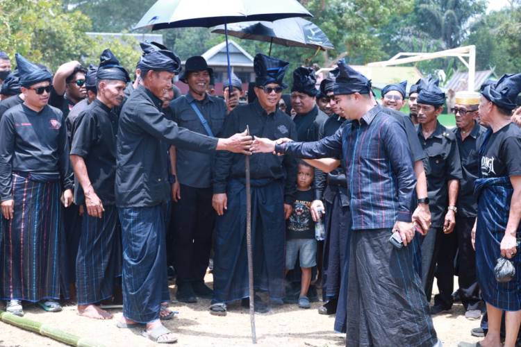 Ritual Andingingi Awali Rangkaian Festival Pinisi 2026, Teguhkan Harmoni Manusia dan Alam